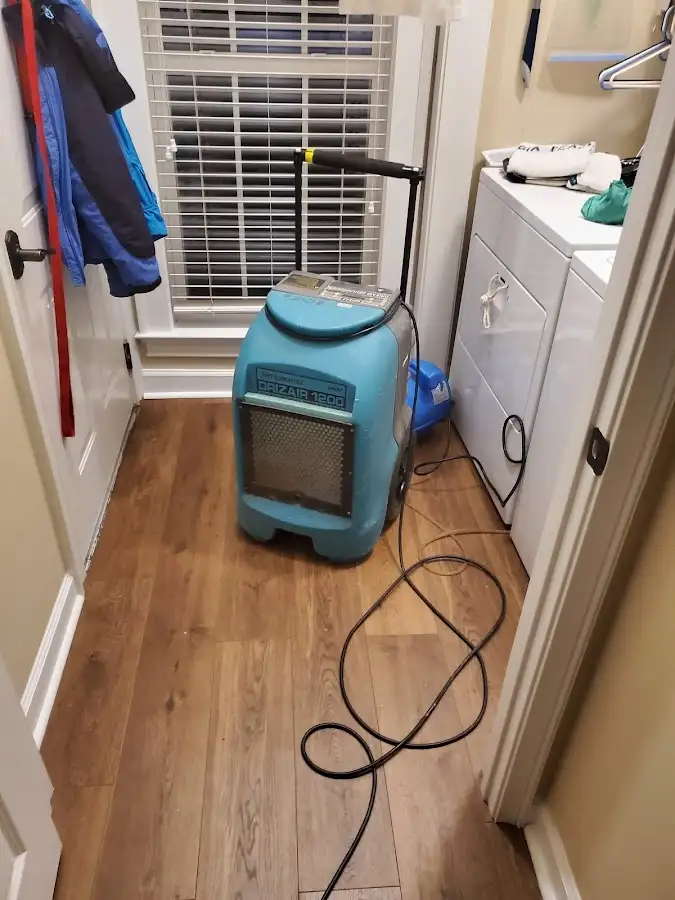 Commercial dehumidifier deployed for Crawl Space Restoration in Virginia Beach